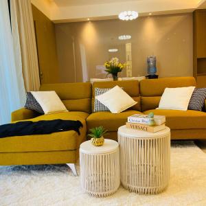 Executive 2BR Residence | Pool, Gym & City Views